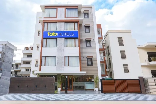 FabHotel Golf Inn Golf Course Road Gurgaon Hotels near Mr. Fobu Toy Store