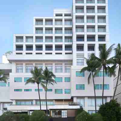 Aryaduta Manado Hotel Exterior