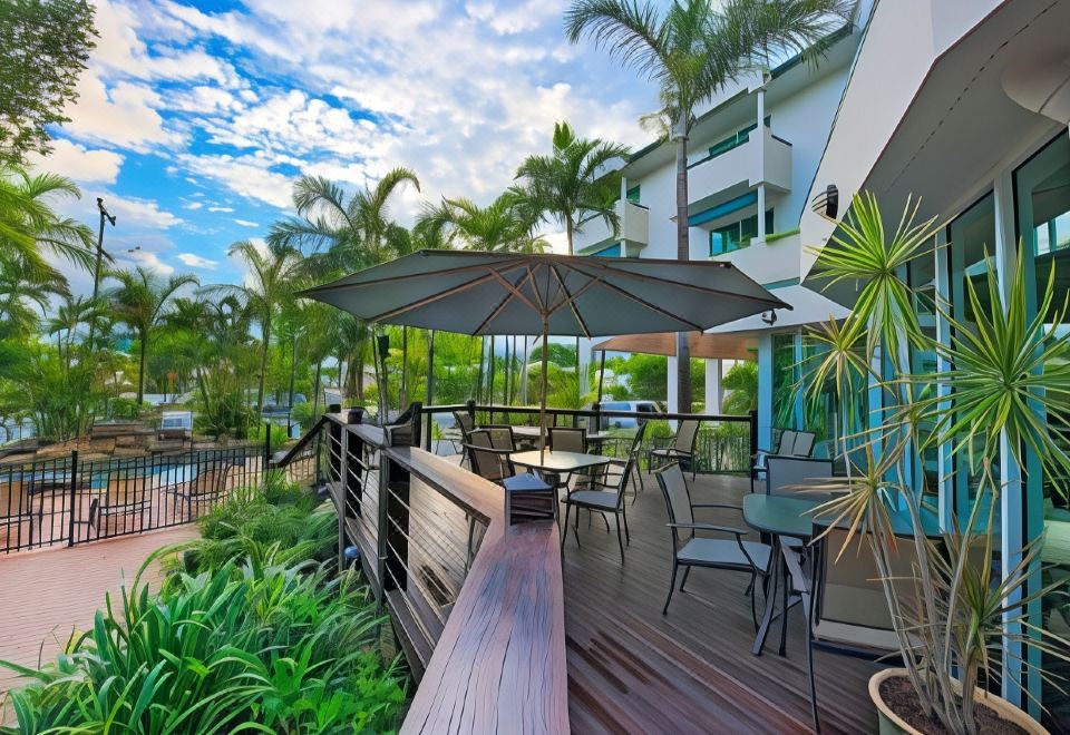 케언즈 쉐리단 호텔