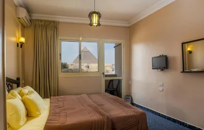 Pyramids View Inn Hotels near Pyramid of Menkaure