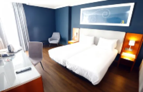 Travelodge Madrid Coslada Aeropuerto Hotels near Vicálvaro