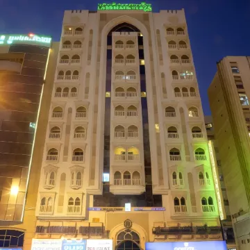 Landmark Hotel, Baniyas Отели рядом с достопримечательностью «Станция метро Union»