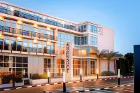 Aquaduct Hotel