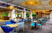 Puri Raja Hotel Отели в г. Бали