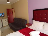 Emampingeni Lodge