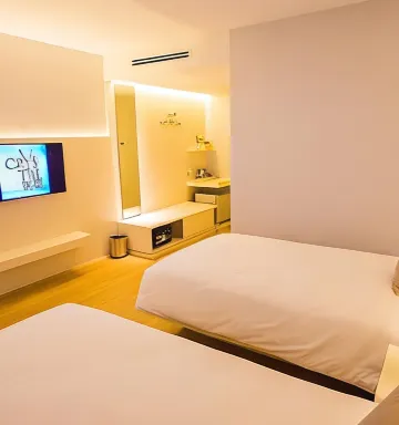 ห้องดีลักซ์ทวิน, ปลอดบุหรี่