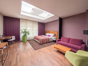 City Park Hotel & Residence