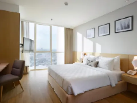 Midtown Residence Surabaya Hotels in Wonokromo