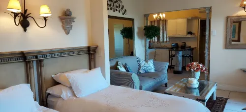The Garden Apartment - Roosboom Luxury Facilities in Somerset West, 2 Guests