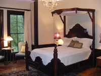 Adair Manor Bed & Breakfast Hotel di Adairsville