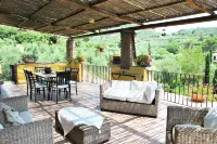 Casa del Cavaliere con terrazza e piscina condivisa