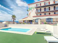 Hôtel Le Belvédère Hôtels à : Elne