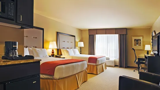 Holiday Inn Express & Suites Wichita Falls