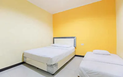 Galaxy Guest House Hotels in Sukolilo