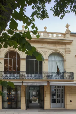 Hôtel les Lumières - Relais & Châteaux Hotels near Auchan Supermarché Parly 2