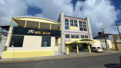 Hotel 5 Sóis Отели рядом с достопримечательностью «Carteano Museum»