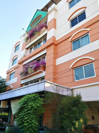 Sandy Serviced Apartment