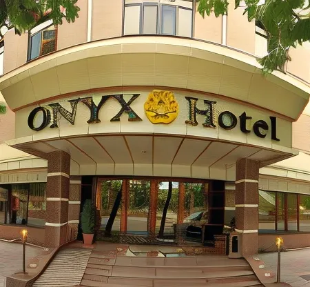 Отель Onyx
