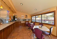 Super 8 by Wyndham Deadwood/Black Hills Area - 2-Star