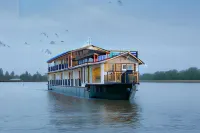 Houseboats By DAE Colombo Hotel dekat Dhamma Meththa Bikkhuni Aramaya