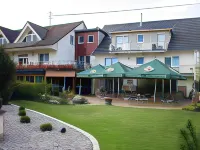 Landhotel Zur Linde Hôtels à : Waldachtal