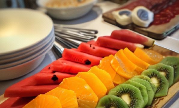 8. 디 인 웨스트 ..