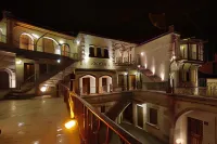 Harman Cave Hotel