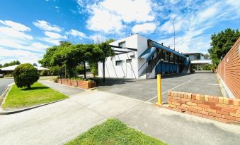 Connells Motel & Serviced Apartments
