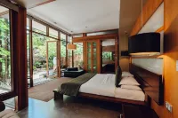 Sticky Rice Villas Hotels in Crafers