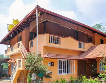 Evergreen Homestay by StayApart, Coorg Отели в г. Кодагу
