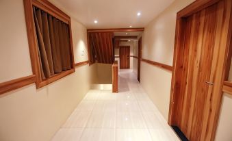 Hotel Al Madina Palace