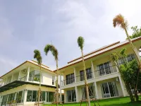 Nopparat Garden Hotel Hotels in Mueang Samut Songkhram District