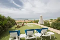 Villa Suri, Luxury Seafront Villa