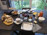 Le Grand Val - chambres et table d'hôtes Hôtels à : Lavastrie