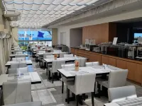 Tropical Barra Hotel โรงแรมใกล้หาด Joatinga Beach