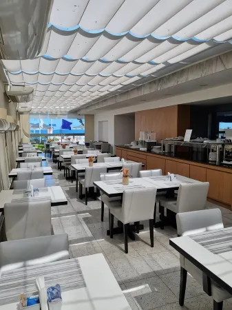 Tropical Barra Hotel Отели рядом с достопримечательностью «Metropolitan»