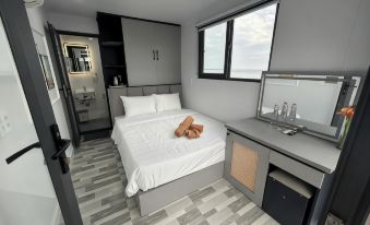 3. 레인보우 비치 ..