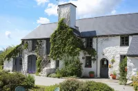 Dolgun Uchaf Historic B&B and Cottages in Snowdonia - Lemmikkieläimet sallittu