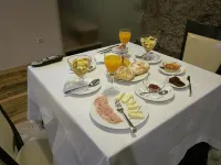 Hotel Rural Alves - Braga - Casa Alves de Torneiros Hotels in Leitoes