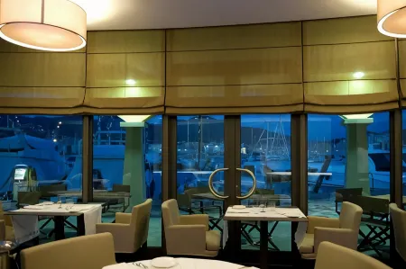 Marina Place Resort Отели в г. Pegli