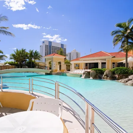 Chevron Renaissance - Self Contained & Privately Managed - Wow Stay
