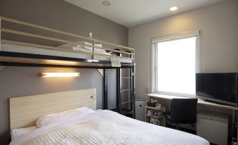 10. Hotel Pa..