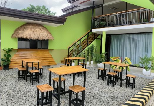 선샤인 스테이 팡라오의 깨끗한 수영장