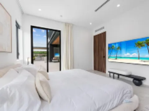 8BR Villa Sapphire Hotels in Ojus