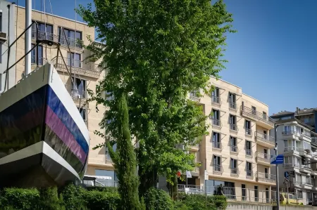 Panorama Hotel - Free EV Charging Station Отели в г. Одесос