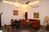 Blissful Haven Art House - Near Entrance to Auroville Hotel a Edayanchavadi