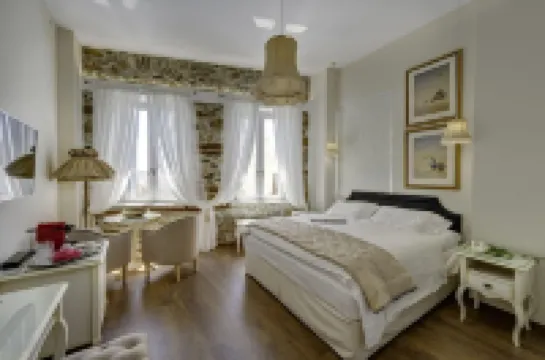 1844 Suites Syros