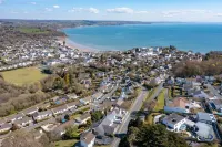 Am Byth - Spectacular Sea Views and Hot Tub Hotels in Saundersfoot
