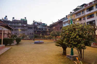 Hira Guest House
