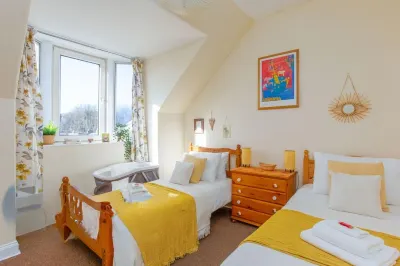 Bright 2Bed Apartment in Galashiels City Centre Hotel in zona Viadotto di Trimontium (Newstead)
